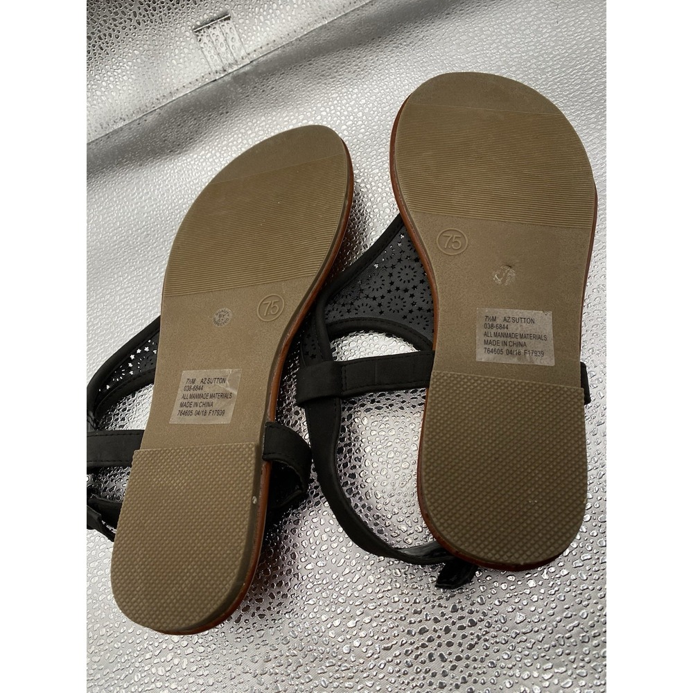 Arizona Jean Co Black Brown Laser Cut Buckle Women's Thong Sandals 7.5 - Picture 4 of 4